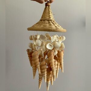 Woven Shell Chime in Cream and Tan